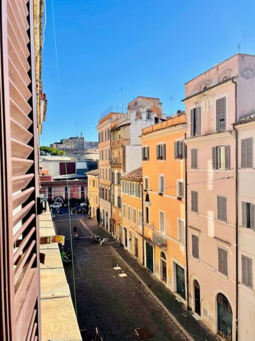 Appartement Casa Al Borgo à Rome Extérieur photo